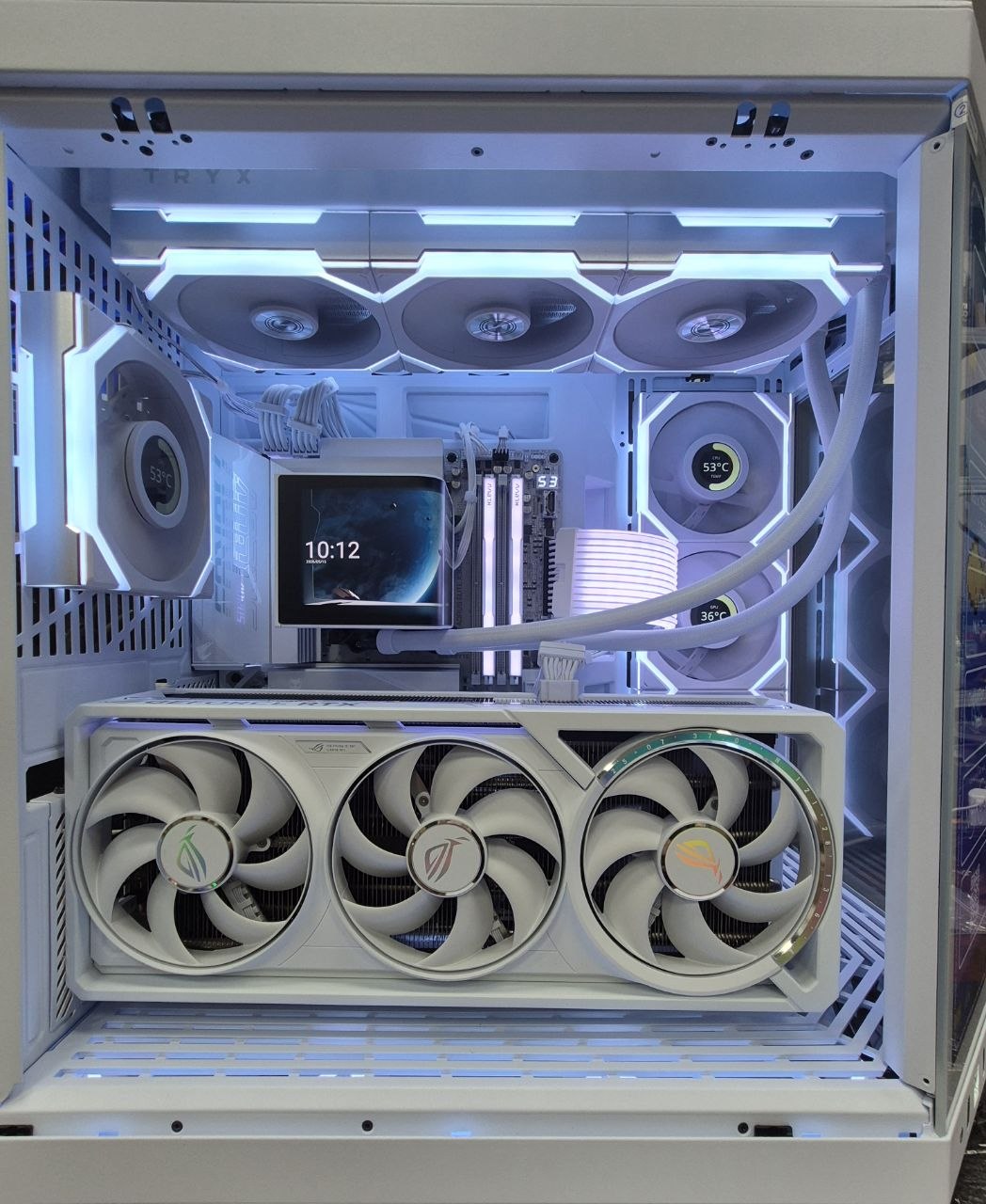 부산 몬스타PC 9950X3D + RTX 5090 화이트 하이엔드PC 출고후기